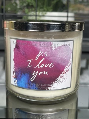 Bath & Body Works P.S. I Love You 3 Wick Candle Signature Collection Foto 1 de 4