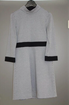 Benetton NEU Damen Kleid mit Stehkragen schwarz weiß gemustert Größe M - Bild 1 von 4