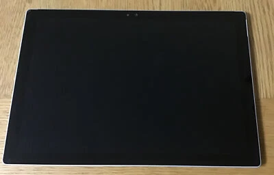 Microsoft Surface Pro 4 i5, 256GB, 8GB RAM, Wi-Fi, 12.3 inch - Silver - Image 1 of 2