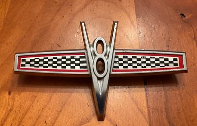 Insignia emblema guardabarros original Ford Flacon Sprint V8 1963-64 vintage Foto 1 de 4