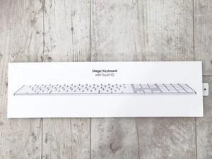 Apple Magic Keyboard with Touch ID and Numeric Keypad PORTUGUESE layout - Zdjęcie 1 z 5