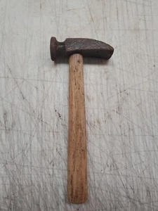 Vintage Small Straight Hammer Overall Weight 9.5 oz Blacksmithing Carpentry  - Picture 1 of 9