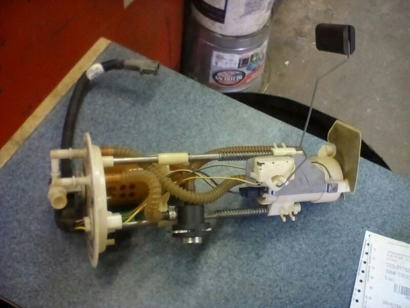 FUEL PUMP FITS 01-03 MAZDA B-2300 117663 Foto 1 de 4