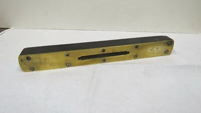 ANCIEN NIVEAU EN LAITON ET BOIS - Photo 1/2