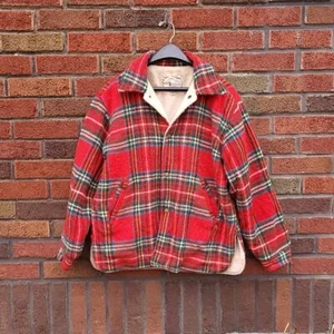 Vintage 1970's Wool Red Plaid Lined Mackinaw Jacket / Men's S / Women's M to L - Picture 1 of 9
