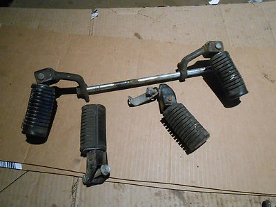 Honda CB650 CB 650 CB650C Custom 1981 81 estriberas reposapiés soportes reposapiés Foto 1 de 2