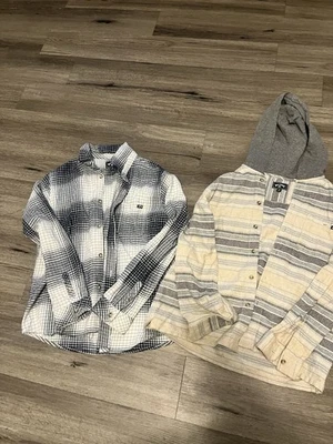 Camisa Billabong Boy Baja a Rayas Franela con Capucha Manga Larga Abotonada Talla Grande/14 Foto 1 de 4