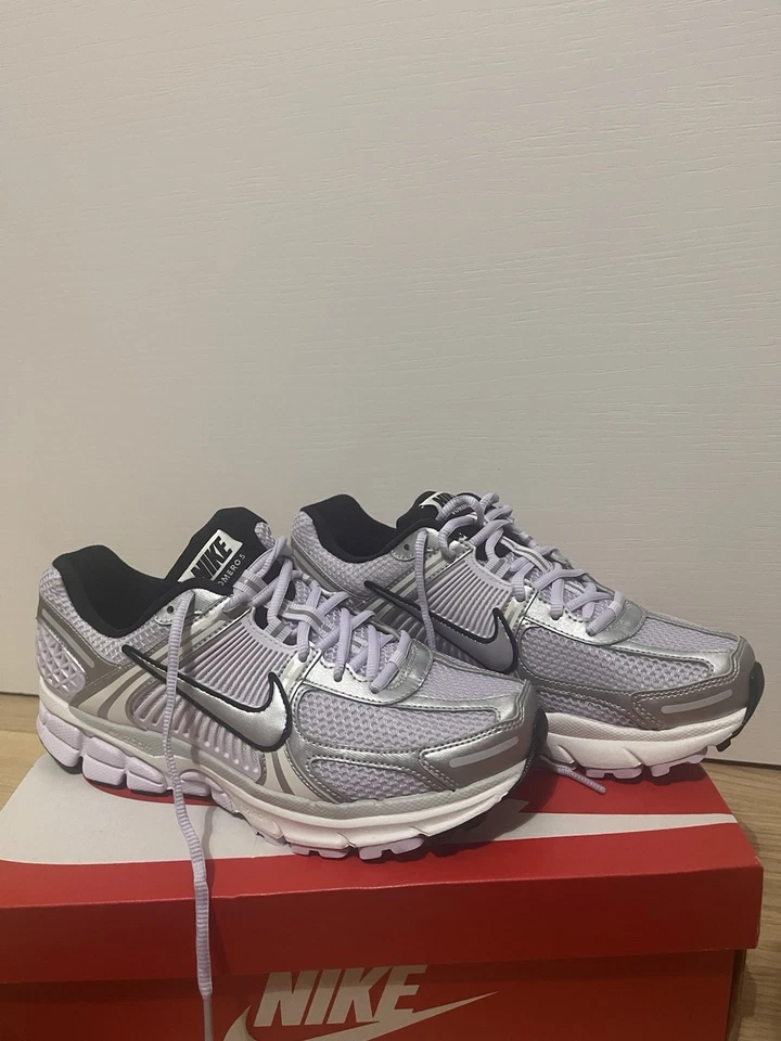 Nike Vomero 5 - Immagine 1 di 4