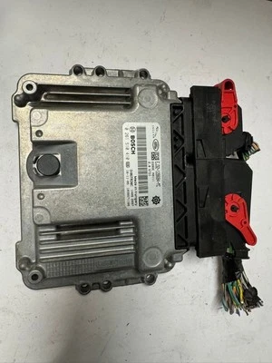 Módulo de control de motor computadora 17 DISCOVERY SPORT ECU ECM PCM - EJ32-12B684-MC Foto 1 de 3