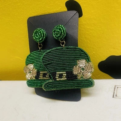 PENDIENTES COLGANTES DE FIELTRO CON CUENTAS DE SEMILLA SOMBRERO DUENDE TRÉBOL DÍA DE SAN PATRICIO Foto 1 de 4