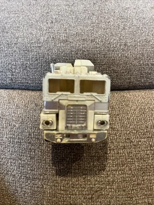 transformers g1 ultra magnus cab only rubber wheels 2 WHEELS MISSING - Image 1 of 4