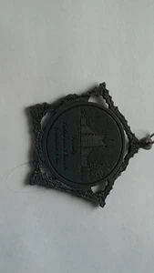 TRINITY LUTHERAN CHURCH NEW SANTUARY TRINITY SUNDAY KEYRING - Bild 1 von 2