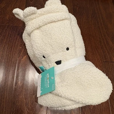 NUEVO Pillowfort Oso Polar Medias y Tiro Set de Regalo Crema Niño Bebé Crema Nuevo con Etiquetas Foto 1 de 4