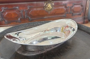 Tiffany & Co .925 Sterling Silver Oval Bread Tray - Picture 1 of 7