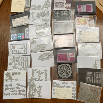 ОГРОМНЫЙ ЛОТ 12+ФУНТОВ Металлические Штампы Папки для Тиснения Sizzix + другие - Изображение 1 из 4