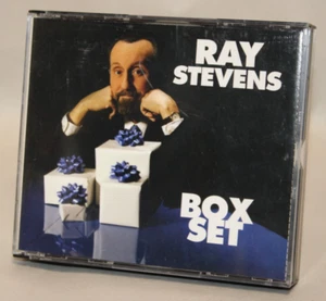 π€ Ray Stevens β Box Set (3-CD Compilation, 2006 | Curb Records) - Foto 1 di 4