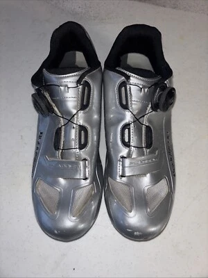Zapatos de ciclismo Louis Garneau HRS-90 - Platino raro - Para hombre talla 9,5 (C3) Foto 1 de 4