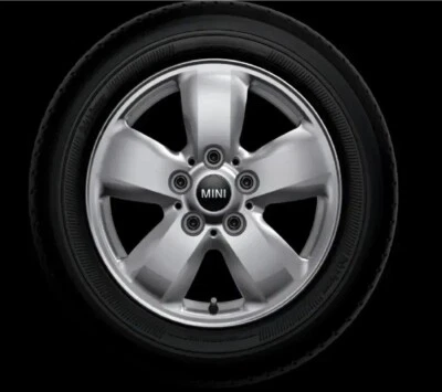 Winterkompletträder Heli Spoke 492 MINI F55 F56 F57 Pirelli 15 Zoll ANGEBOT - Bild 1 von 2