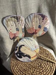 Juego de 3 abanicos de mano japoneses de dama geisha oriental vintage de madera - Imagen 1 de 9