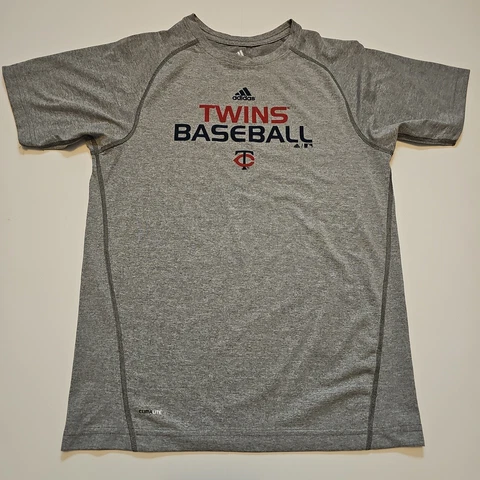 NWOT Minnesota Twins Adidas Climalite Men’s Gray Short Sleeve Shirt Large New Cover