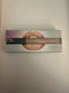 Huda Beauty Liquid Matte Lipstick Summer Edition Bikini Babe - non asciuga π - Foto 1 di 7