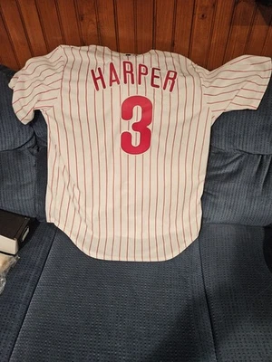  Majestic Philadelphia Phillies BRYCE HARPER  Baseball JERSEY NWT Size Large - Image 1 of 4