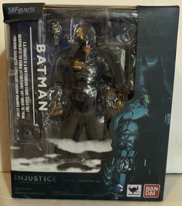Figura de acción Bandai SH Figuarts Batman Injustice Gods Among Us - Imagen 1 de 4