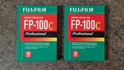2 X Fujifilm FP-100 C Instant Film. Expiration Date: 2017-02 - Image 1 of 4