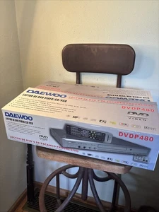 Daewoo DVDP480 Escaneo Progresivo Reproductor DVD Componente S-Video Compuesto Nuevo - Imagen 1 de 3
