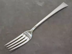 International Serenity Sterling 7 ¼” Fork 1940 NO Mono IS 925 Silver Dinner - Picture 1 of 6