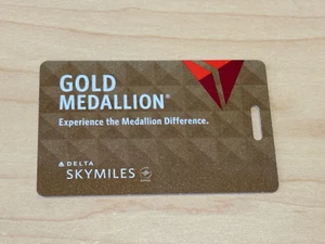 Delta SkyMiles Gold Medallion Luggage Tag - Picture 1 of 1