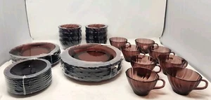 Vintage Duralex Bormioli Rocco Rivage Swirl Amethyst 40 Pc/ Service For 8 NOS - Picture 1 of 4