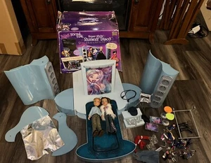 BRATZ Formal Funk Super Stylin Runway Disco Nevra & Cameron Dolls-SEE DESCRIPT!! - Picture 1 of 23