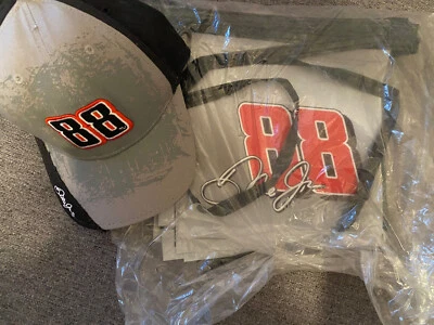 Banderines y sombrero de barra Dale Earnhardt Jr 88 (¡Nuevo!) Foto 1 de 2