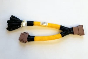 International NAVISTAR 18-250-01 Breakout Harness - Bild 1 von 2
