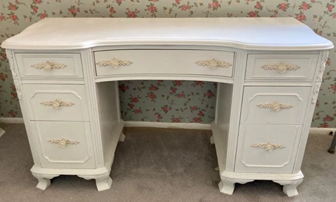 Vintage White Bedroom Set Cover