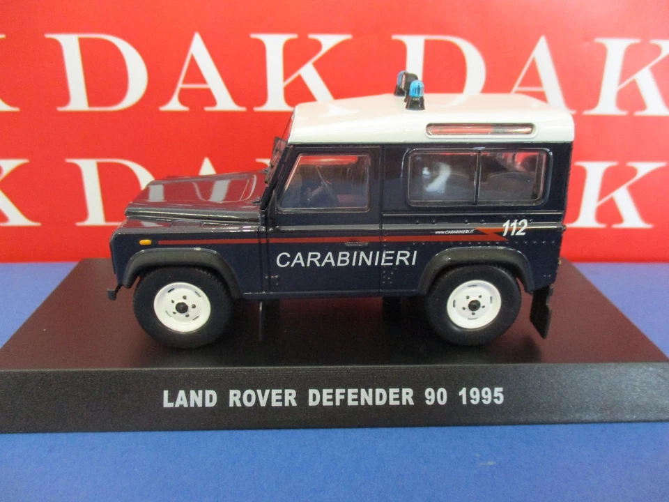 Die cast 1/43 Modellino Auto Carabinieri Land Rover Defender 90 1995 - Immagine 1 di 3