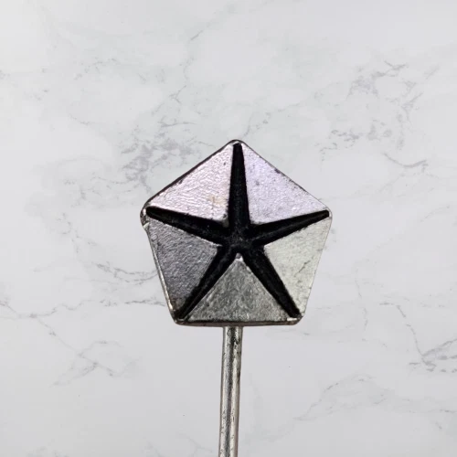 Sammler Pin - KFZ/AUTO - Chrysler "Logo" - Bild 1 von 1