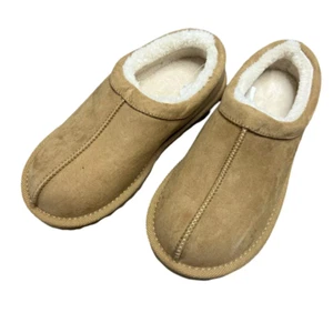 CAT & JACK Kids Nola Faux Suede Clog Slippers Brown - Picture 1 of 2