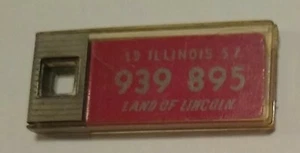 Vintage 1957 Illinois Mini Keychain License Plate Land Of Lincoln DAV Issued - Picture 1 of 7