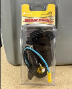 Redline Adapter Convert 4-Way Flat Plug to 7Way RV 3074 - Picture 1 of 1