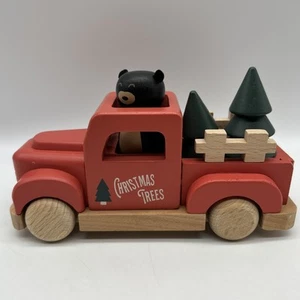 Hogar y mano con magnolia, camioneta pickup de juguete de madera de 7” árboles de Navidad oso - Imagen 1 de 11