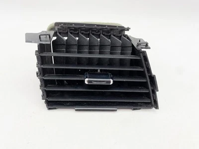 2011 - 2014 Toyota Sienna Dashboard DRIVER Side Vent OEM Black  with Good Clips Foto 1 de 4