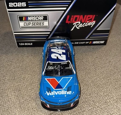 William Byron & Rudy Fugle Doble Firmado 2025 Valvoline 1:24 Diecast Auto Certificado de Autenticidad Foto 1 de 4