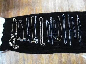 (Posten #3) Vintage Halsketten 13 Stück mittellang❤️ - Bild 1 von 6