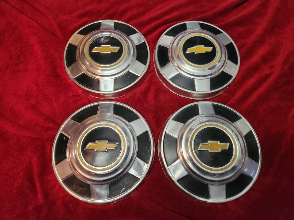 1973 Chevrolet Truck 12" Hubcaps 3/4 Ton Wheel Covers 75 76 77 78 79 1980 1987 - Image 1 of 1