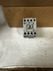 Allen Bradley 700-CF310*  /A / 700-CF310*A, Industrial Control Relay, - Picture 1 of 3