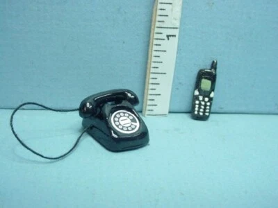 Миниатюрный вращающийся #D5371 и сотовый телефон нерабочий масштаб 1/12 - Изображение 1 из 2