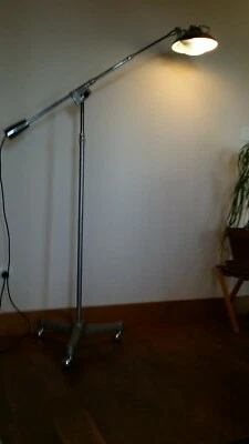 Lampadaire a roulettes Solere 219R - Photo 1/3