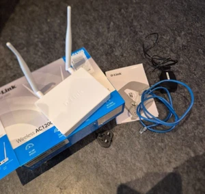 D-Link DAP-1665 Wireless AC1200 Wave 2 Dual-Band Access Point - Weiß 5,0 GHZ - Bild 1 von 3